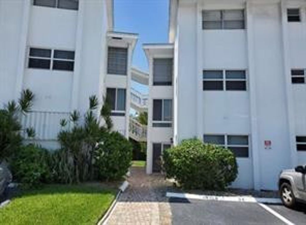 Photo of 224 Hibiscus Avenue #260, Lauderdale By The Sea, FL 33308 (MLS # B26025178)