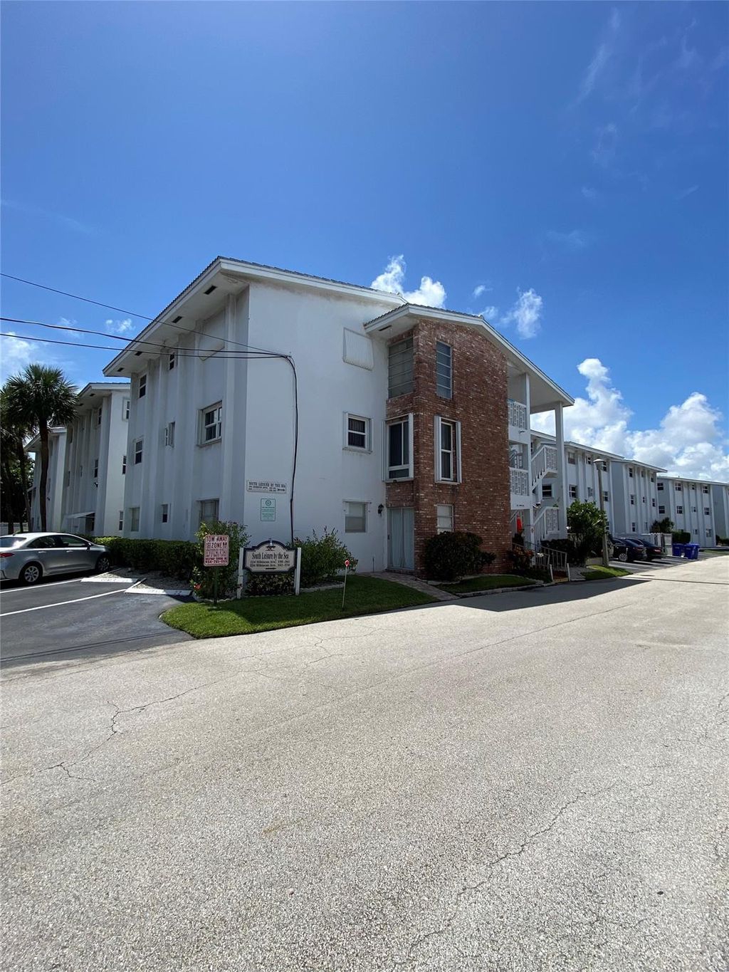Photo of 224 Hibiscus Avenue #260, Lauderdale By The Sea, FL 33308 (MLS # B26025178)