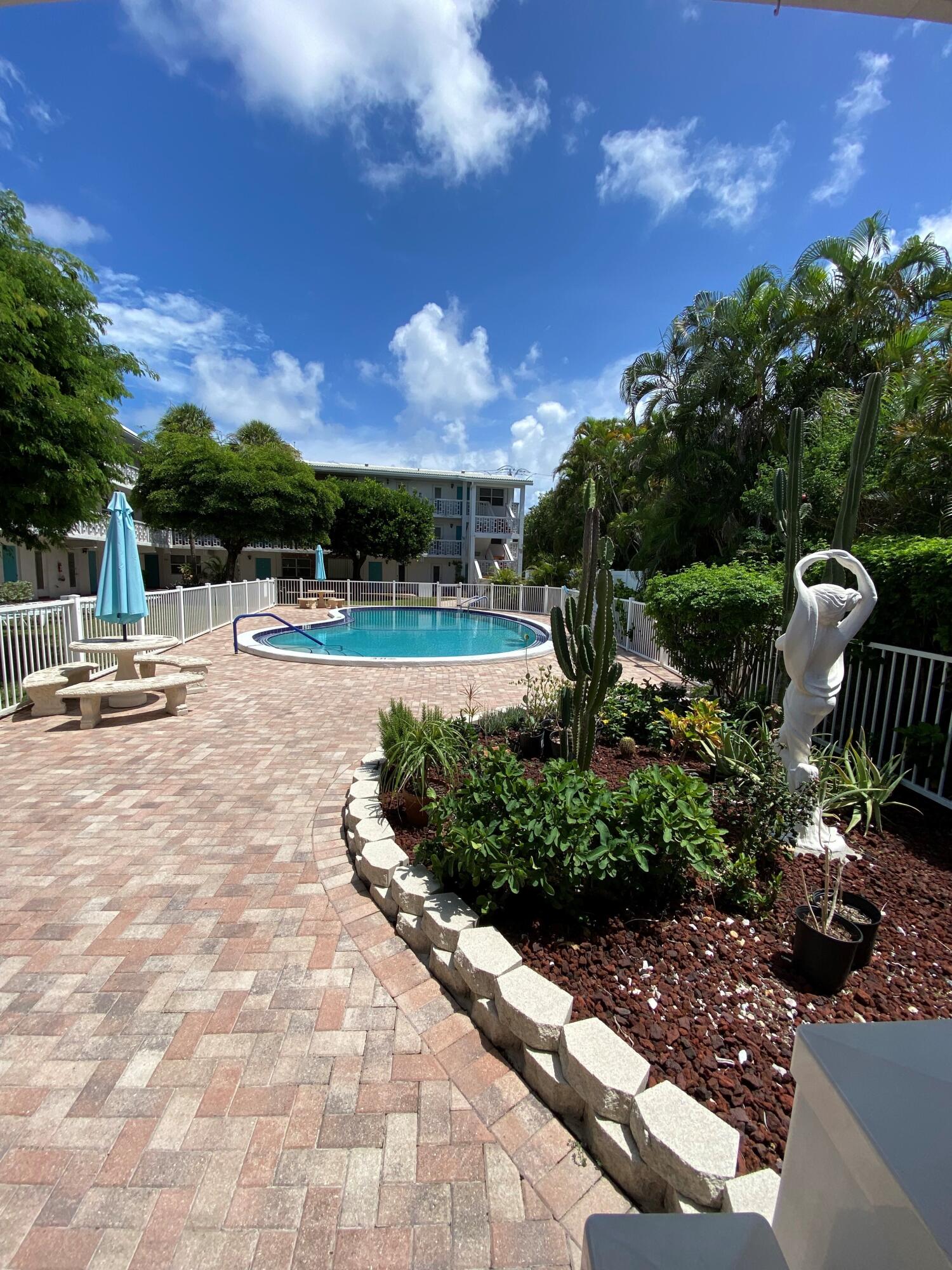 SOUTH LEISURE BY THE SEA CONDO - Residential