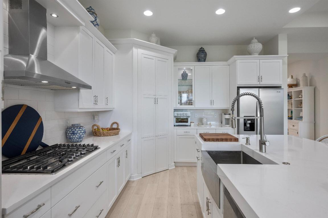 GROVES OF WESTLAKE - Residential