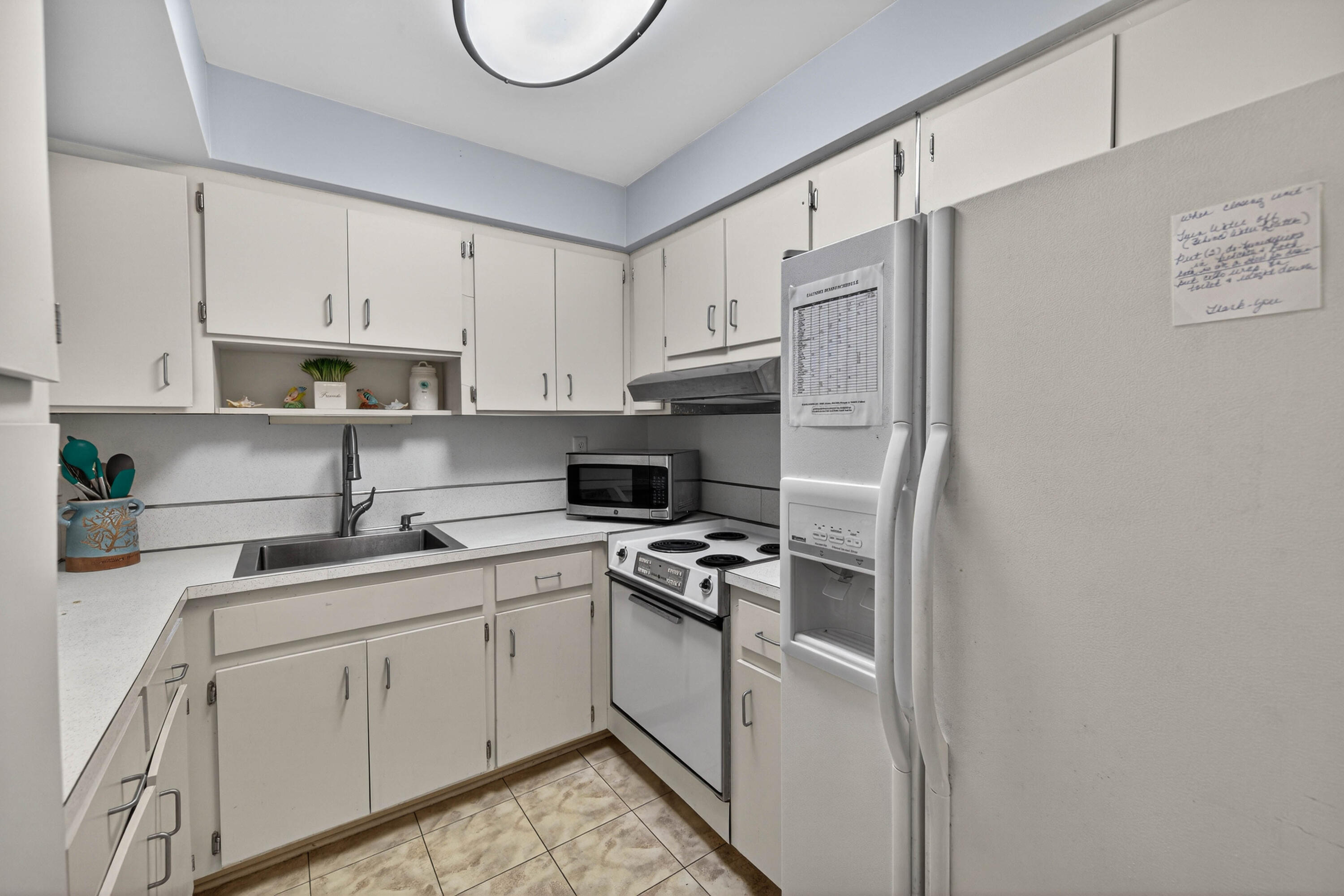 COUNTRY CLUB TERRACE CO-OP - Residential