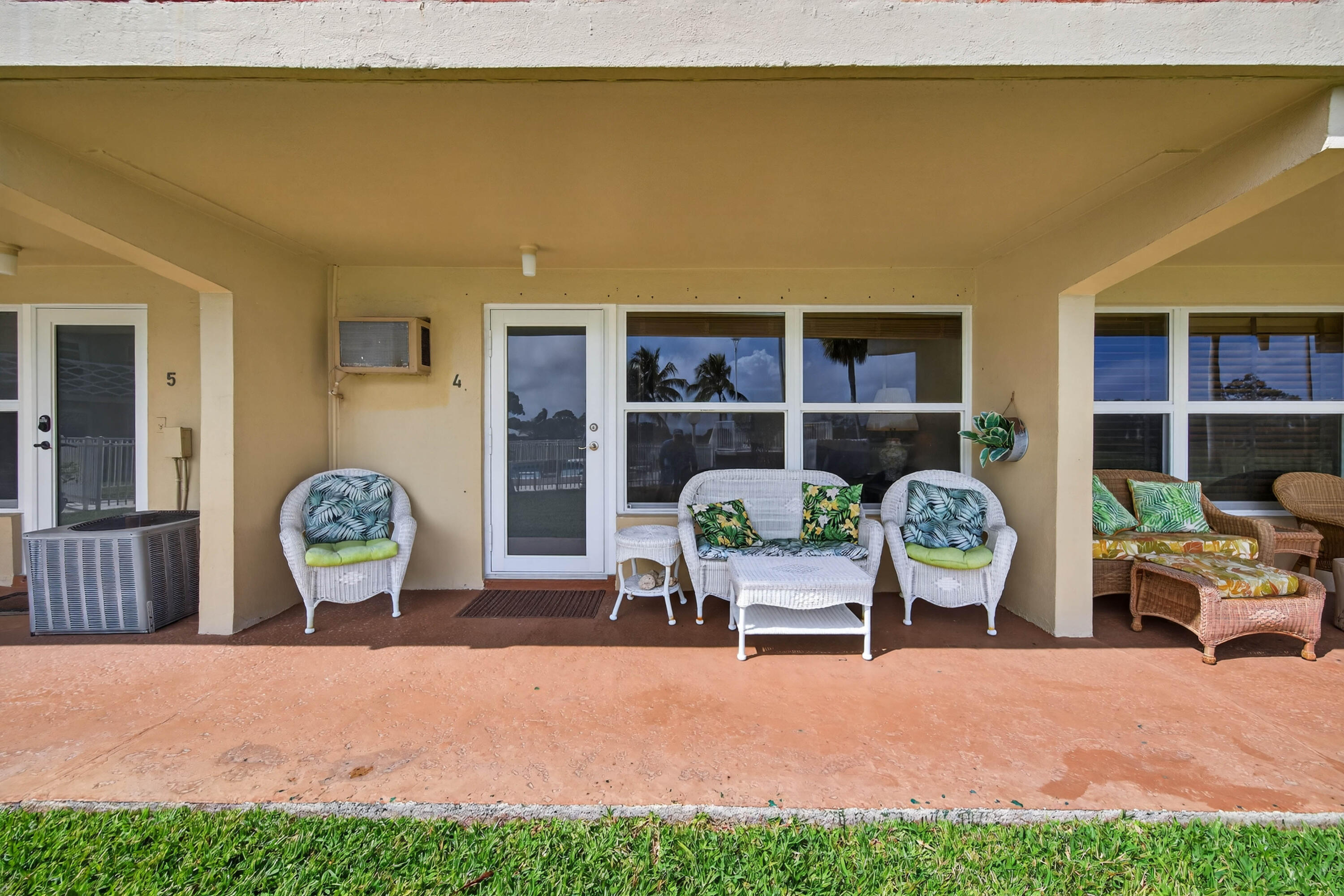 COUNTRY CLUB TERRACE CO-OP - Residential