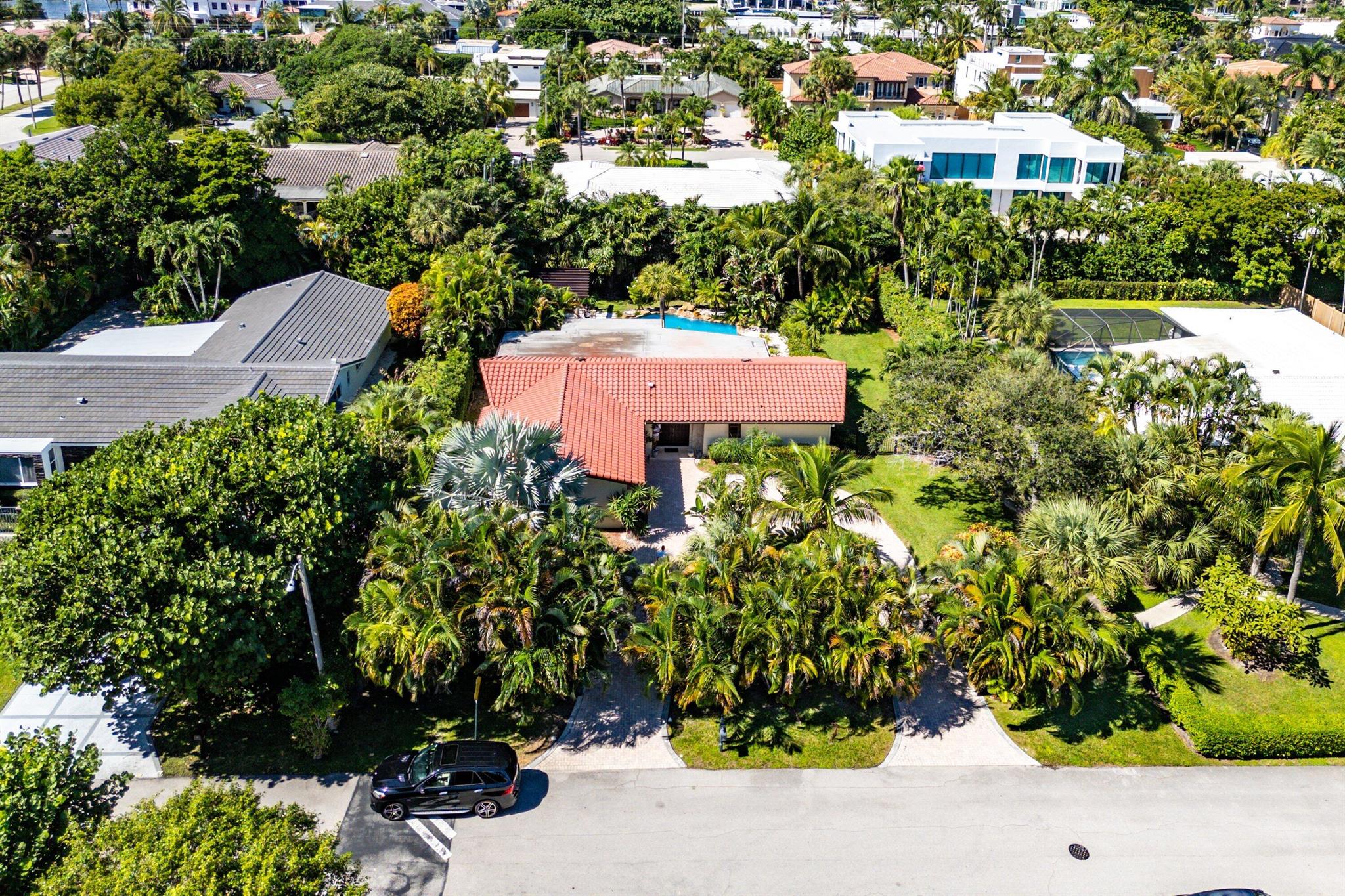 2301 Banyan Road