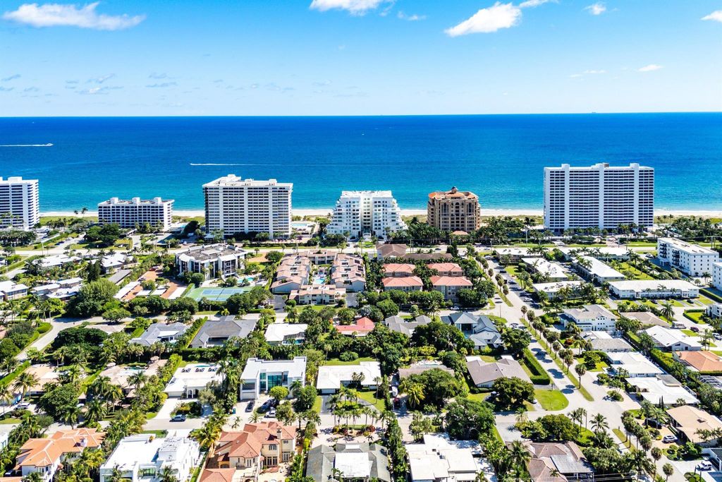 Photo of 2301 Banyan Road, Boca Raton, FL 33432 (MLS # R11135018)