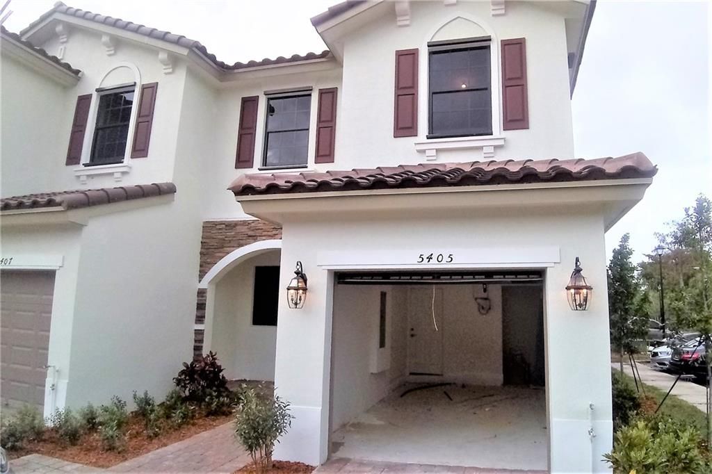 Photo of 5405 NW 27th St #5405, Margate, FL 33063 (MLS # F10300611)