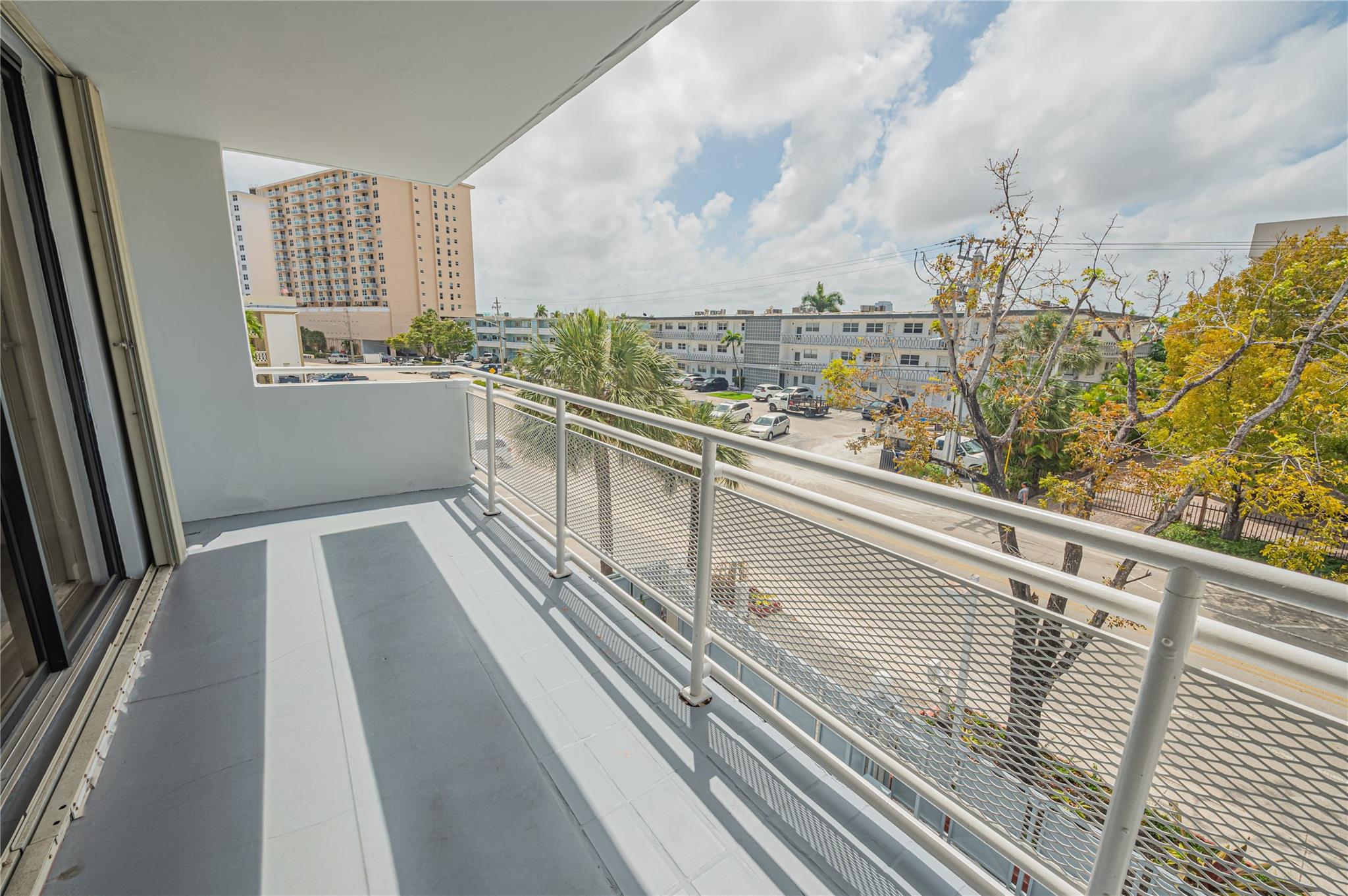 GOLDEN ISLES SEC C - Residential Lease
