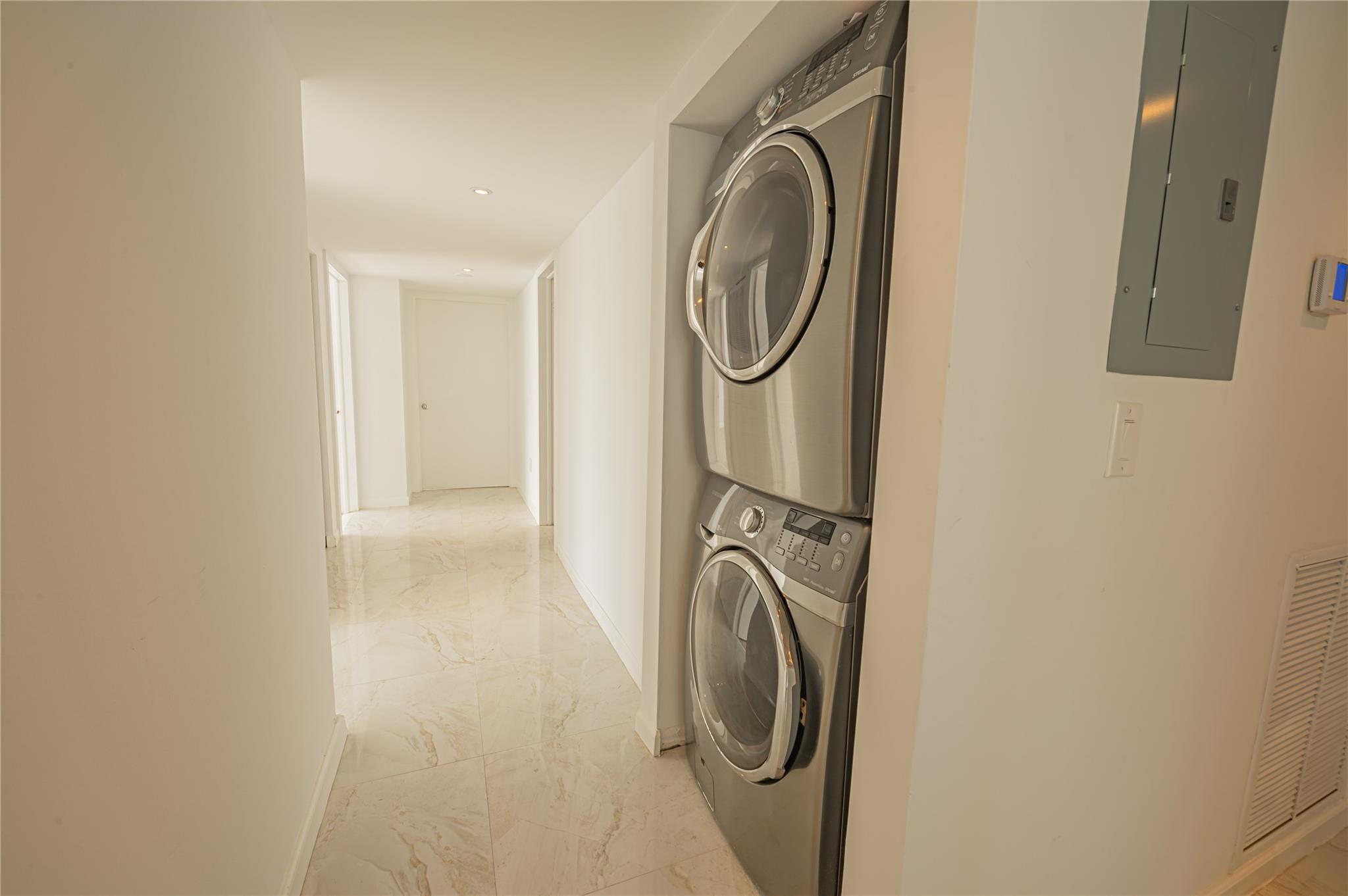 GOLDEN ISLES SEC C - Residential Lease
