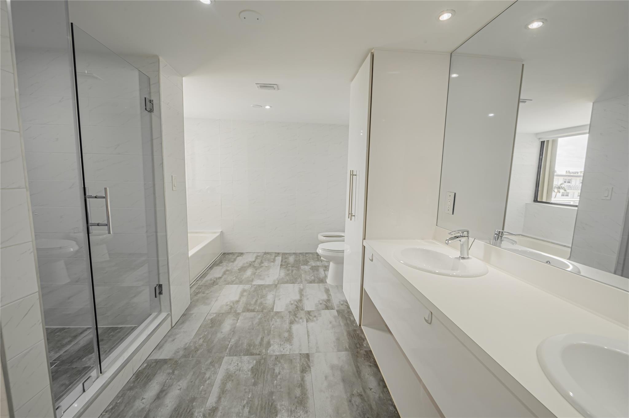 GOLDEN ISLES SEC C - Residential Lease