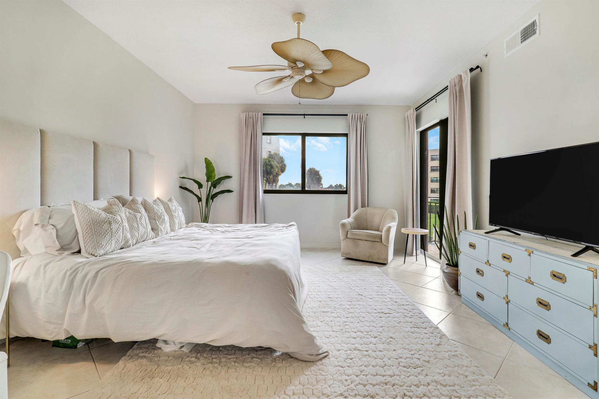 SEAMARK CONDO - Residential Lease