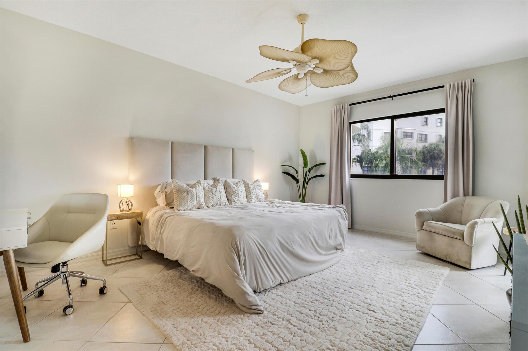 SEAMARK CONDO - Residential Lease
