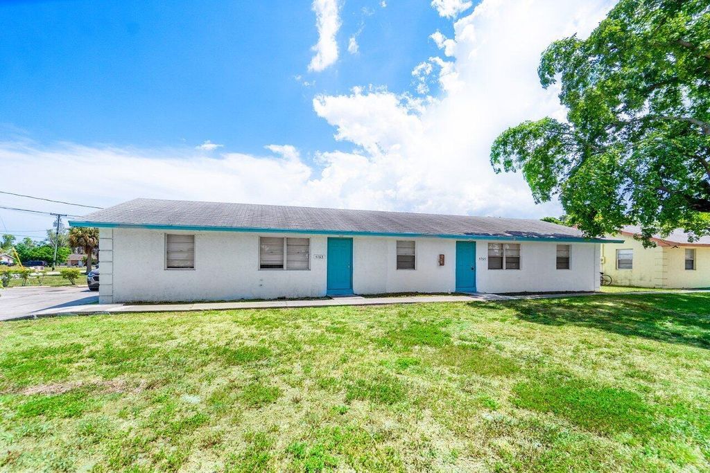 Photo of 4765 Gulfstream Road, Lake Worth, FL 33461 (MLS # R10995859)