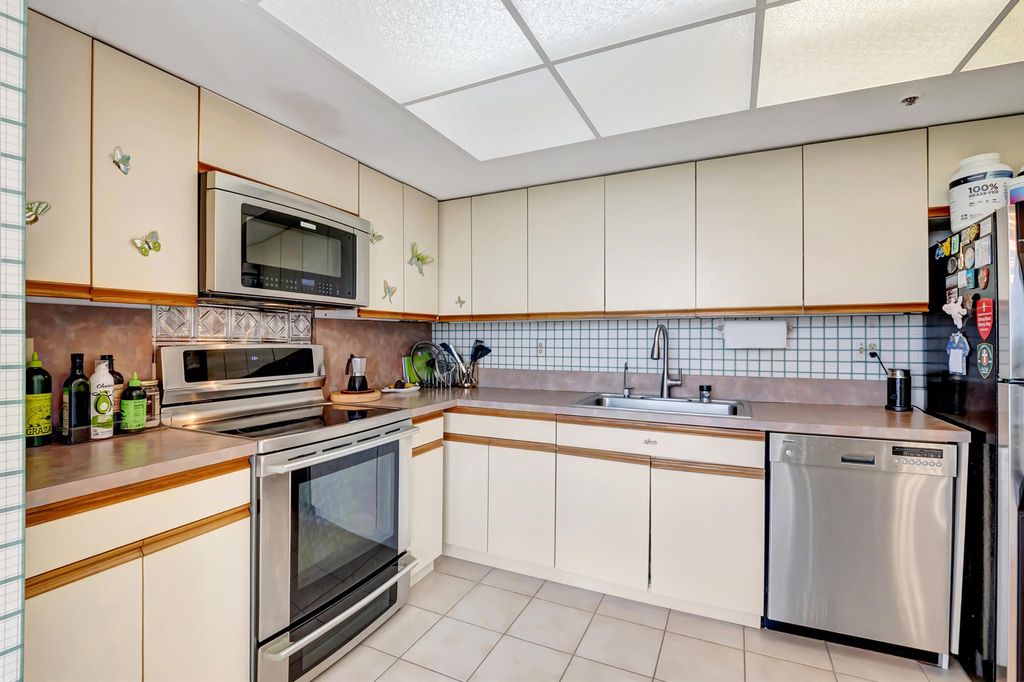 Photo of 7738 Lakeside Boulevard #372, Boca Raton, FL 33434 (MLS # R11075018)