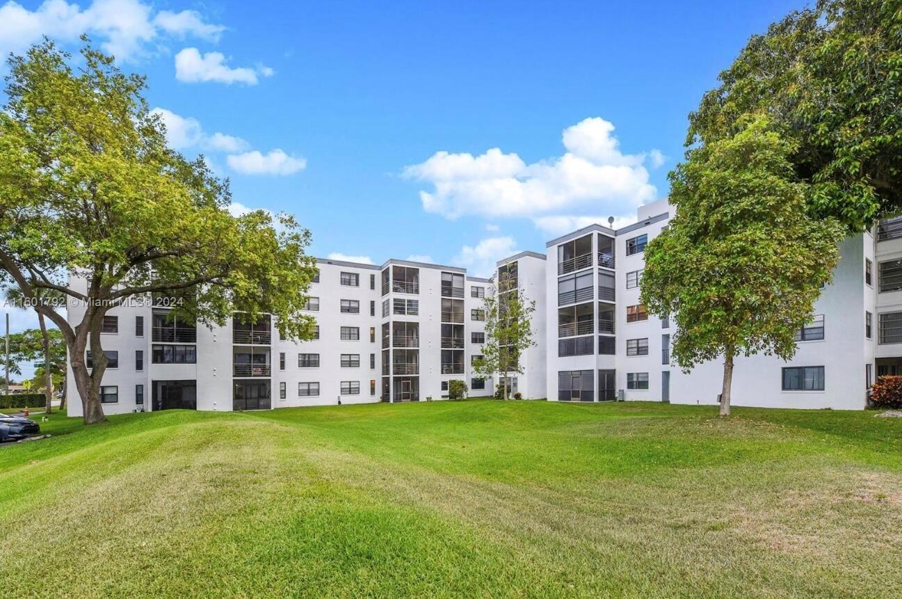 ISLE OF SANDALFOOT CONDO - Residential Lease