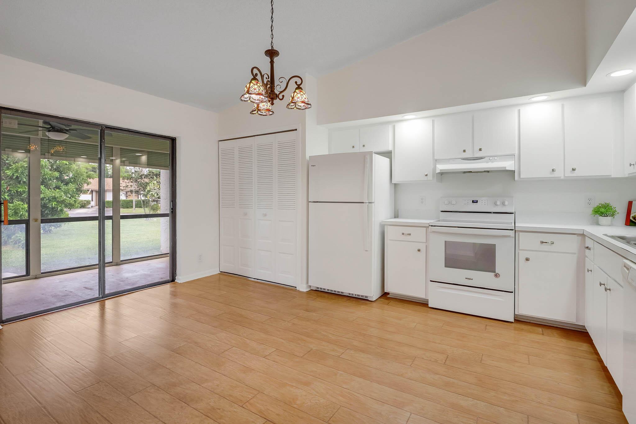 VILLAGES OF WOODLAKE 2 - Residential