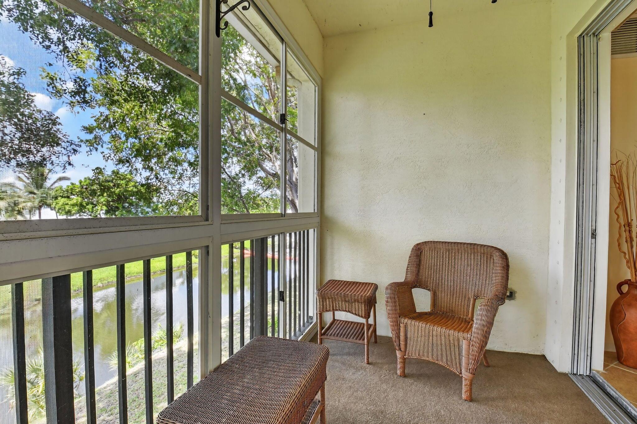 PINES OF BOCA BARWOOD CON - Residential