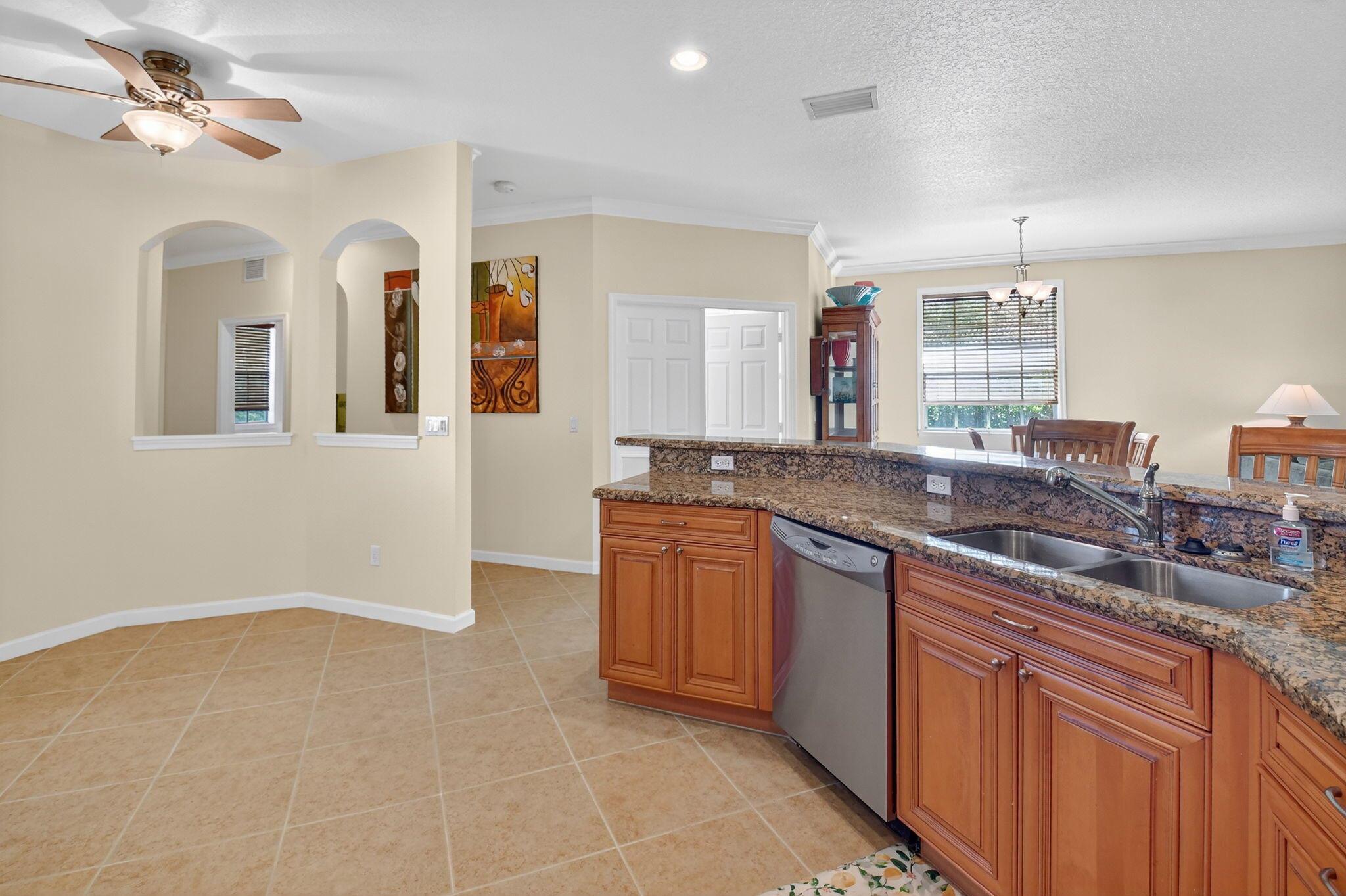 PINES OF BOCA BARWOOD CON - Residential