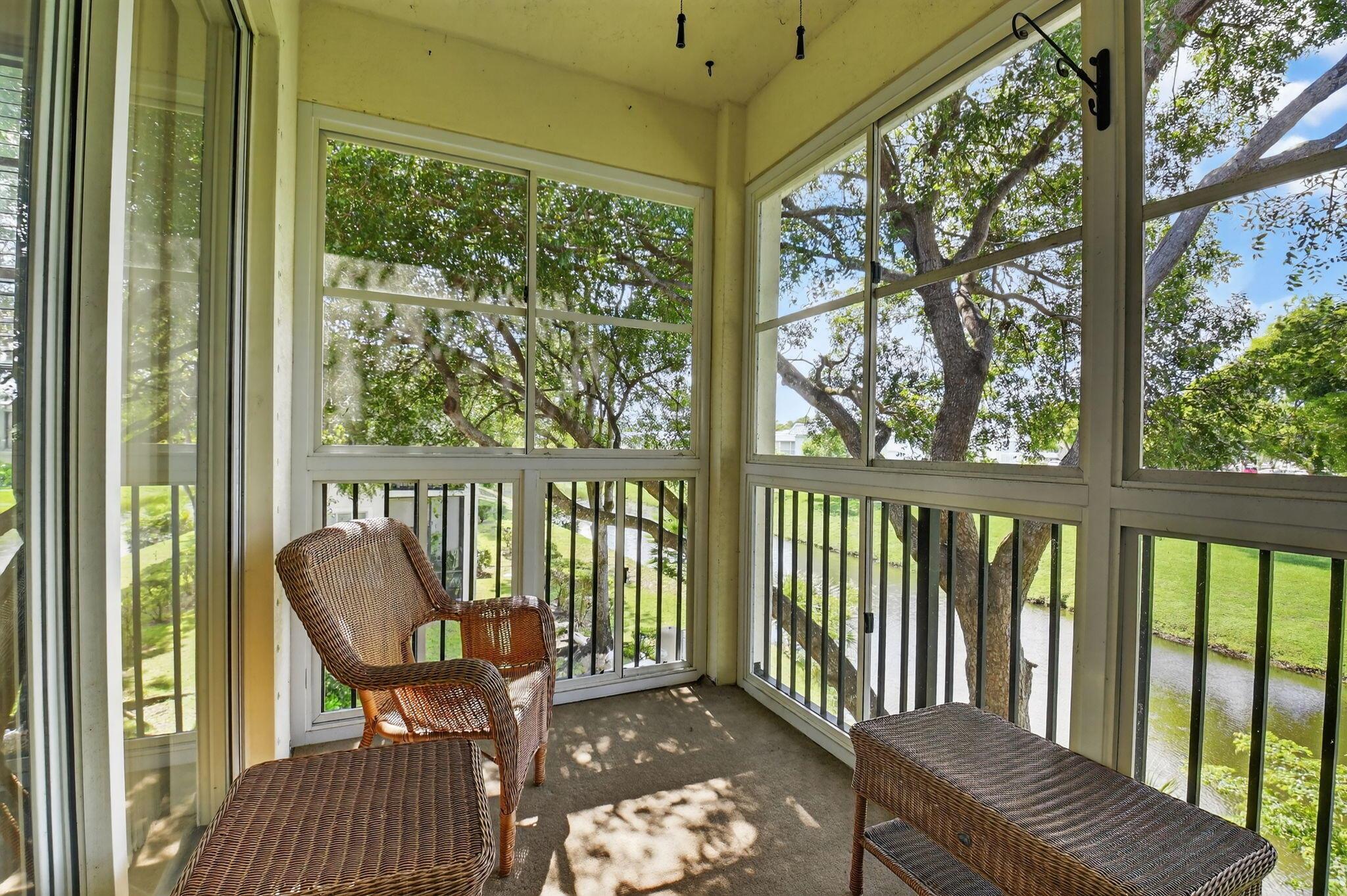 PINES OF BOCA BARWOOD CON - Residential