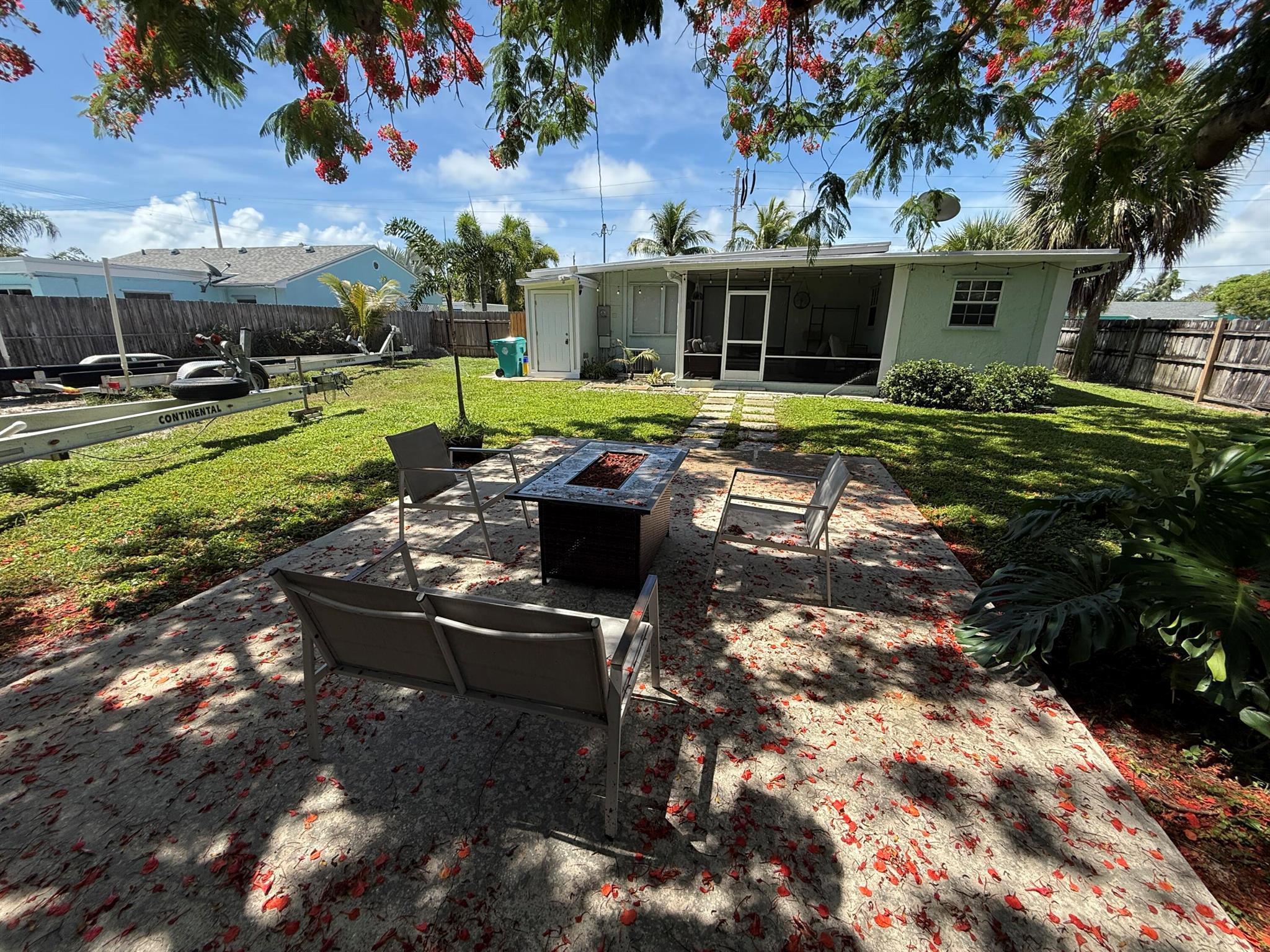 111 SW 10th Avenue, Boynton Beach, FL, 33435/$449,000 4 111 SW 10th Avenue