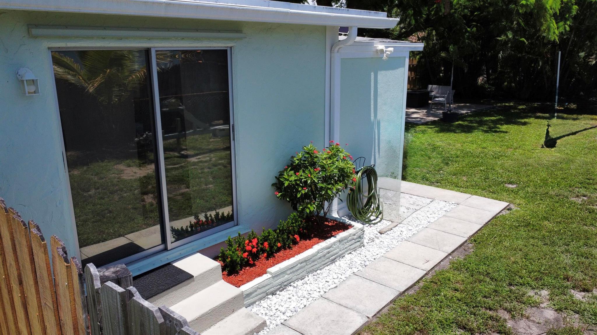 111 SW 10th Avenue, Boynton Beach, FL, 33435/$449,000 3 111 SW 10th Avenue