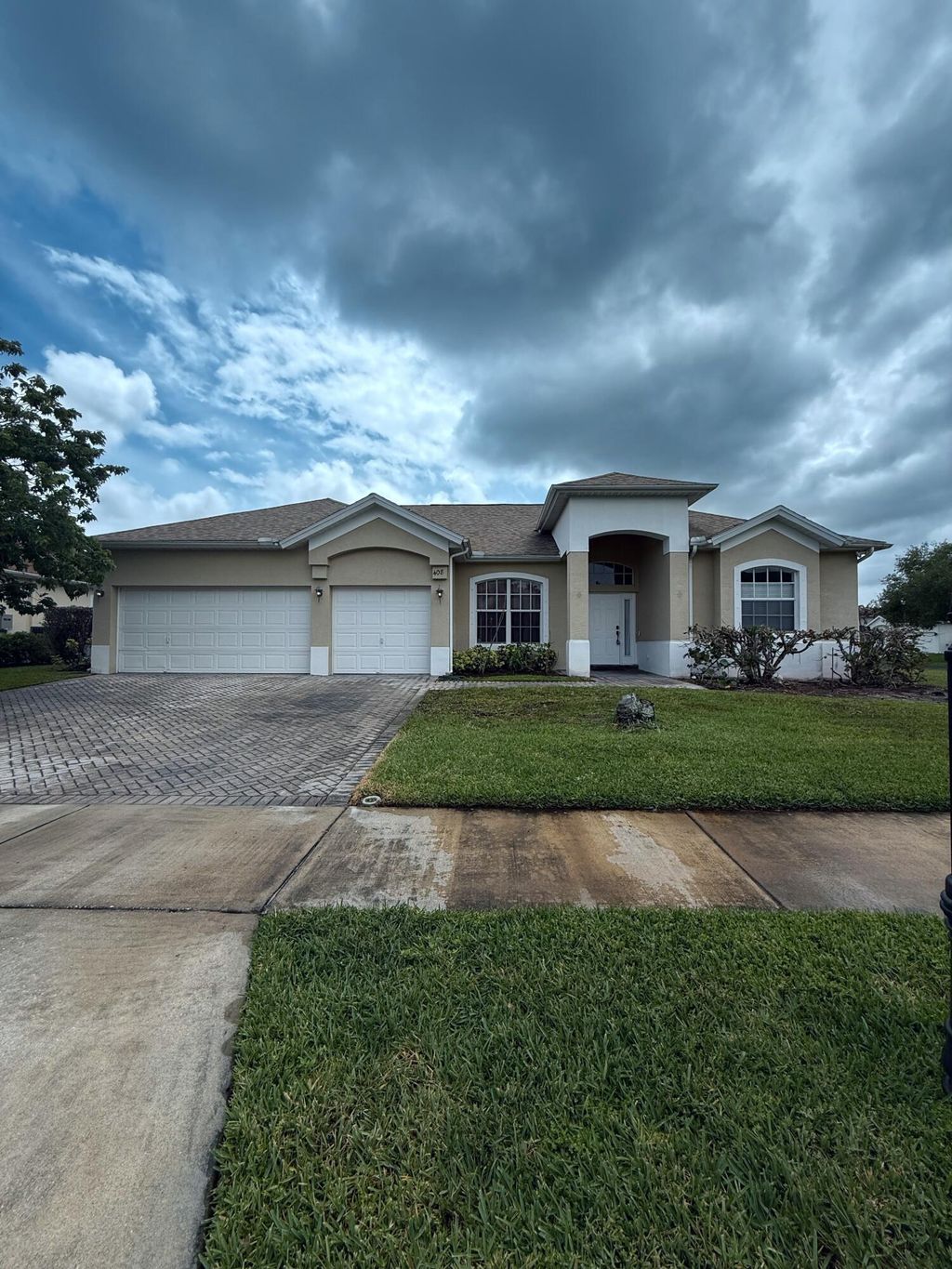 Photo of 408 N Key Lime Sq Square SW, Vero Beach, FL 32968 (MLS # B26022019)