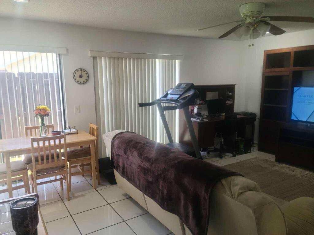 LAKES OF THE MEADOW SEC 1 - Residential