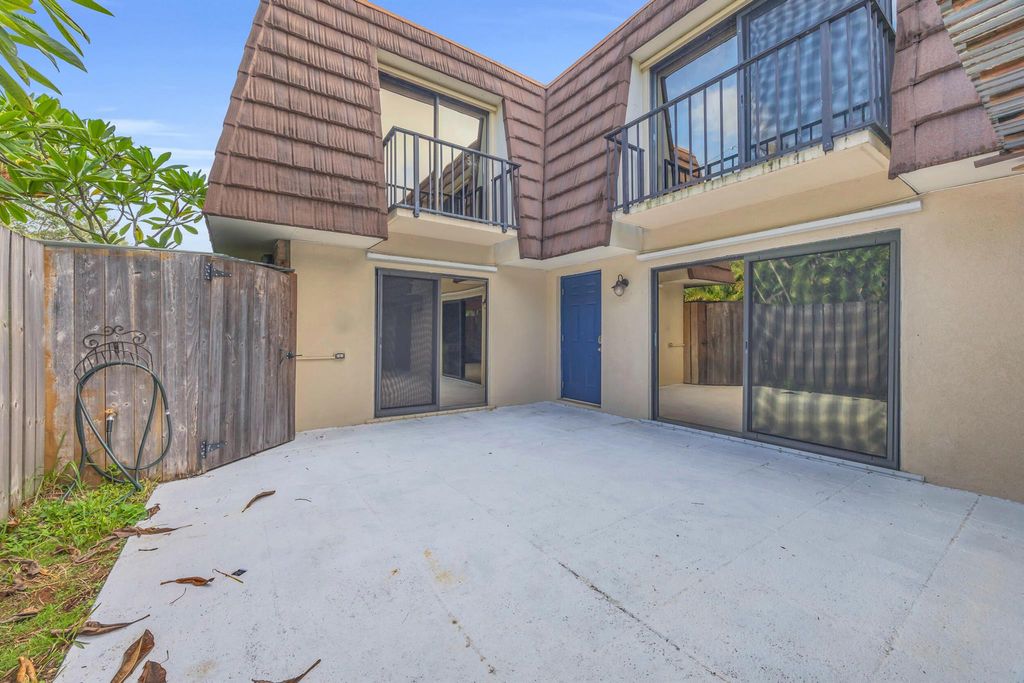 Photo of 1914 19th Lane, Palm Beach Gardens, FL 33418 (MLS # R11129767)