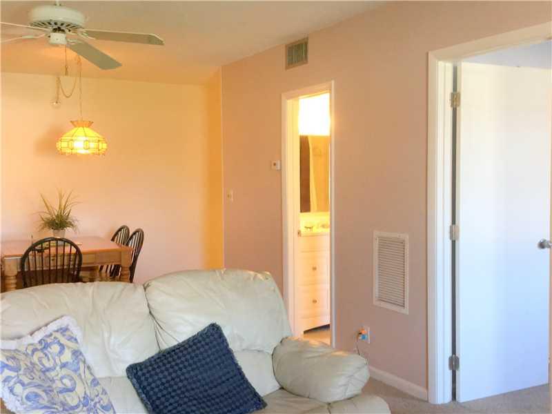 OAKLAND GROVE VILLAGE - Residential