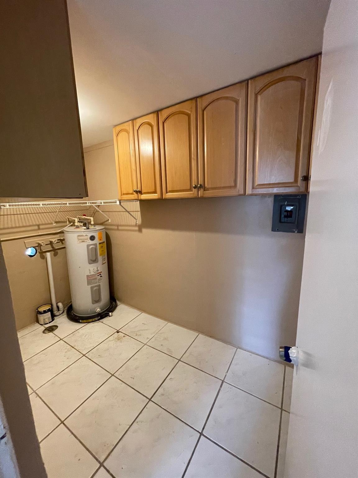 359 E Dayton Cir