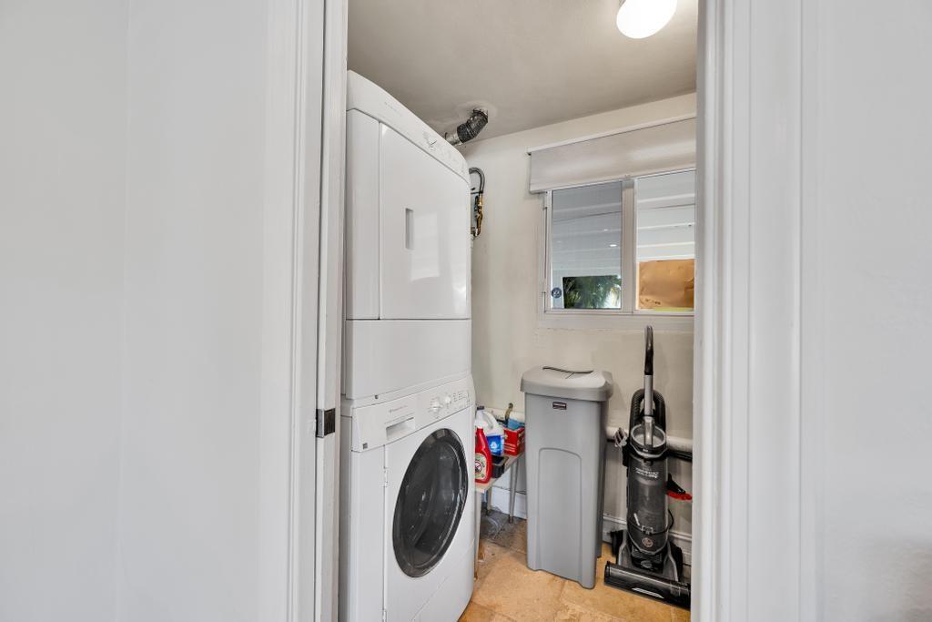 CORAL TERRACE - Residential Lease