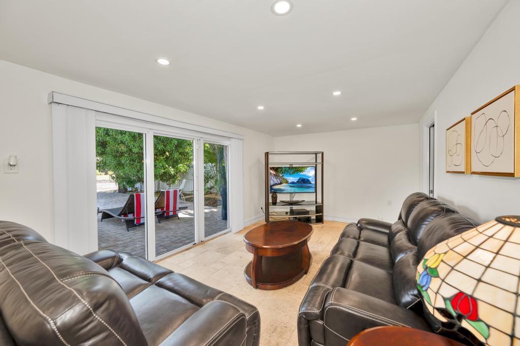 CORAL TERRACE - Residential Lease