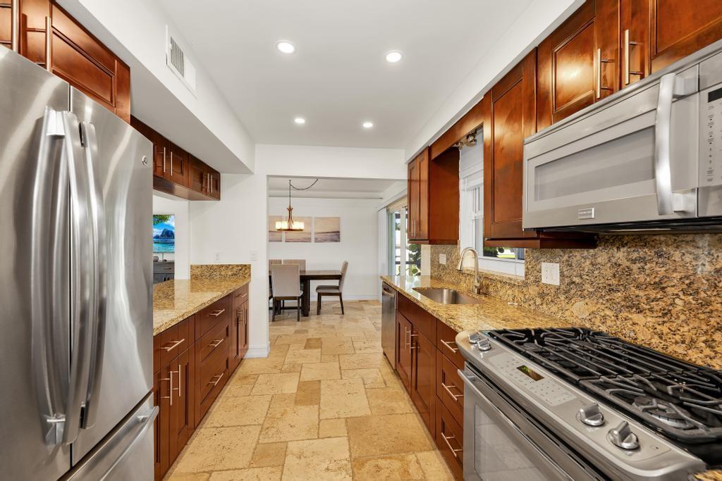CORAL TERRACE - Residential Lease
