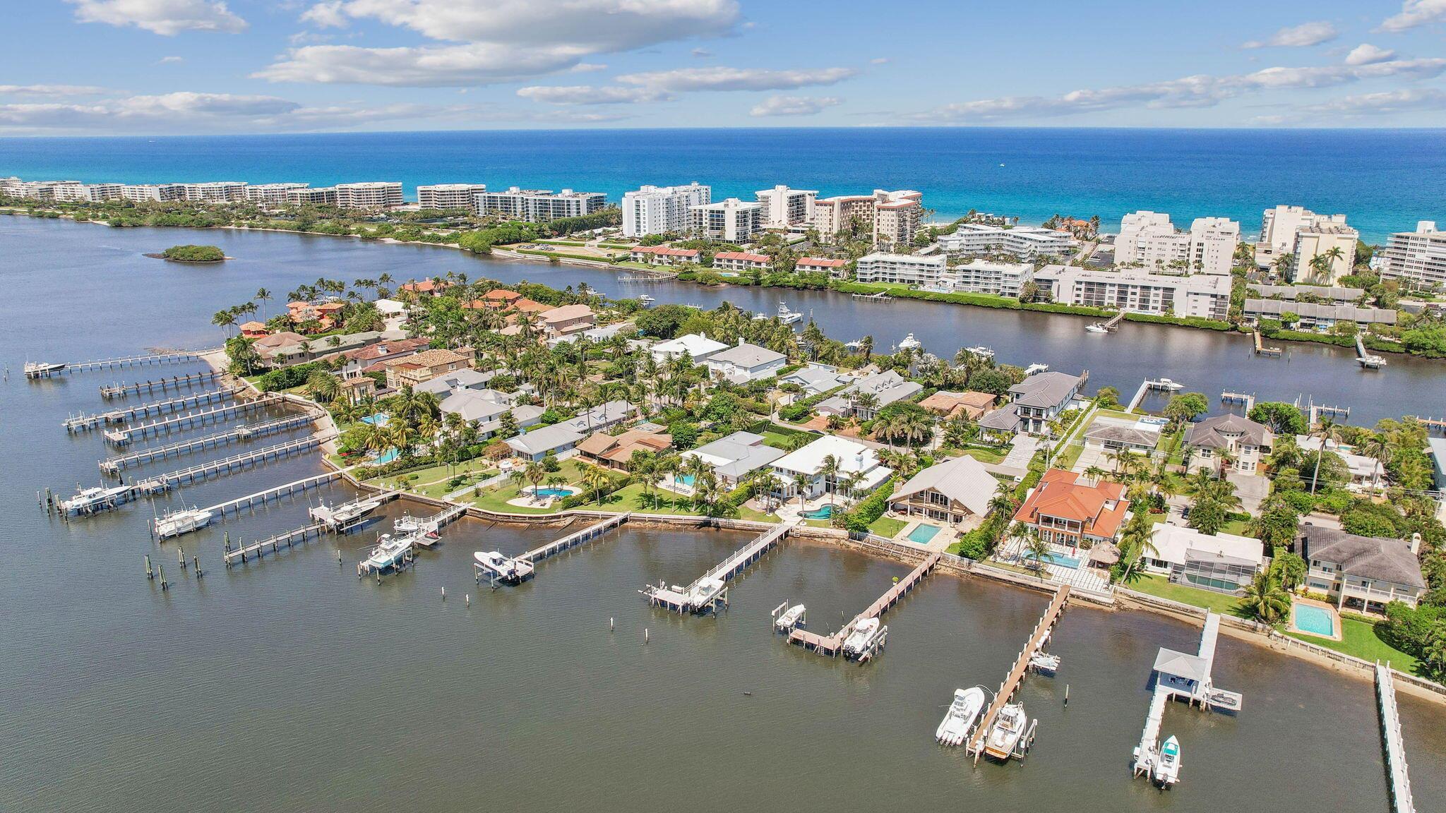 LAKE SHORES LANTANA - Residential