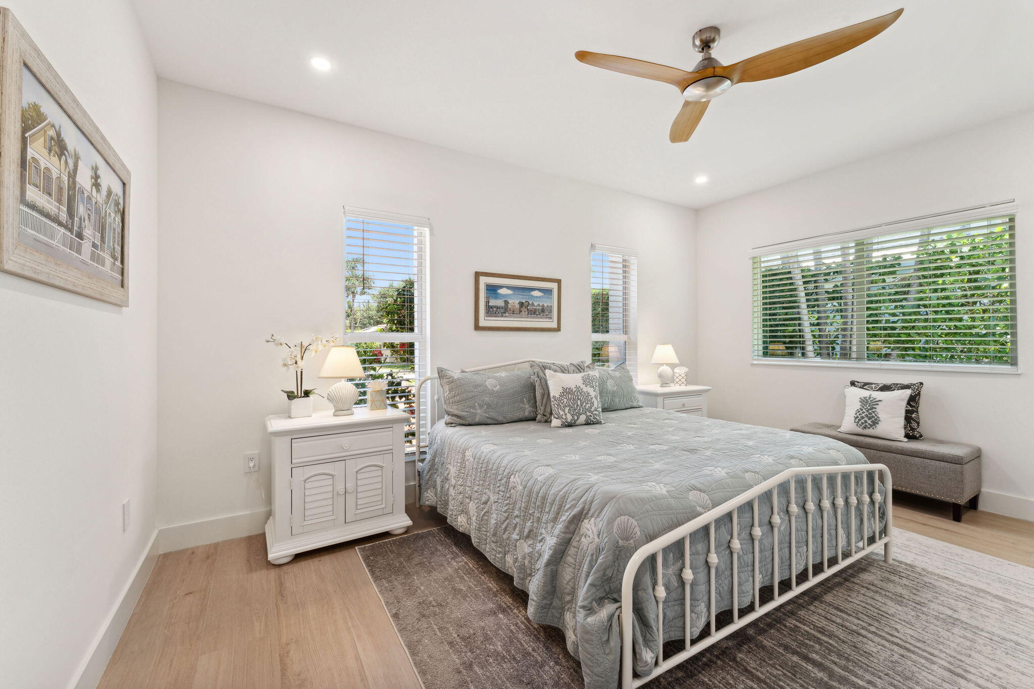 LAKE SHORES LANTANA - Residential