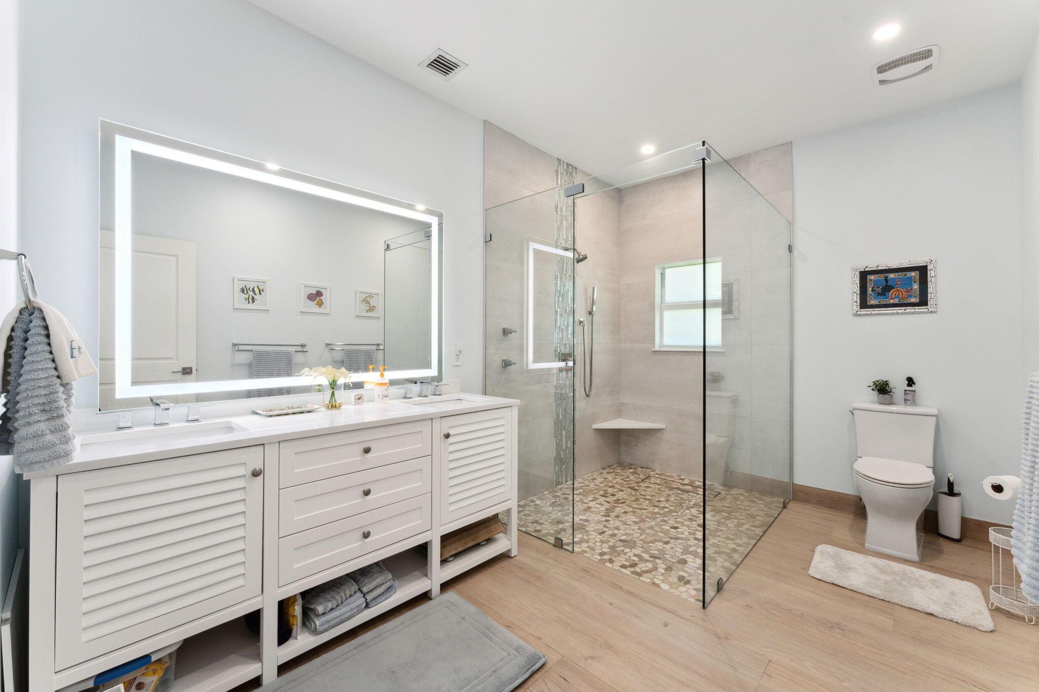 LAKE SHORES LANTANA - Residential