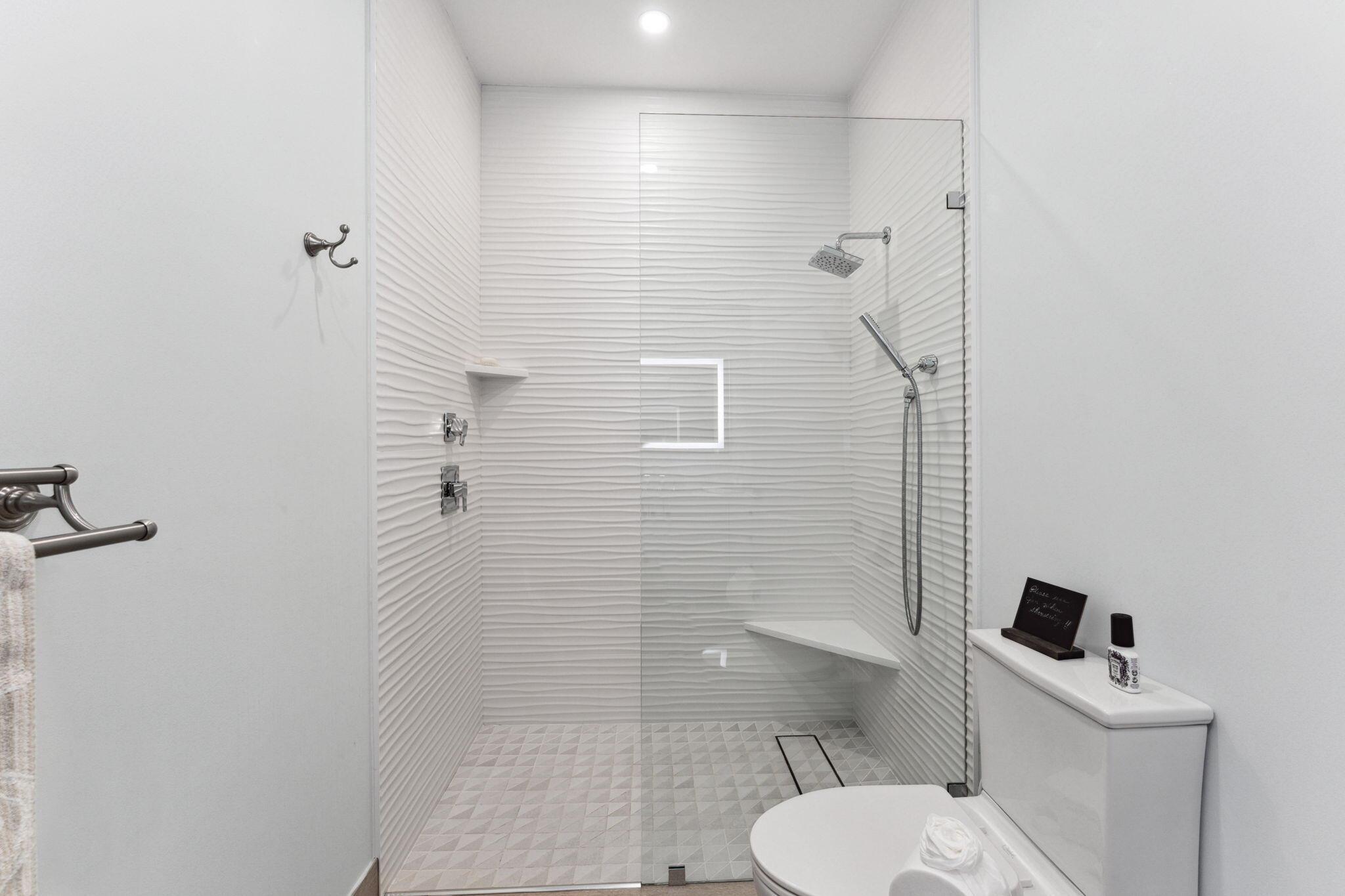 LAKE SHORES LANTANA - Residential