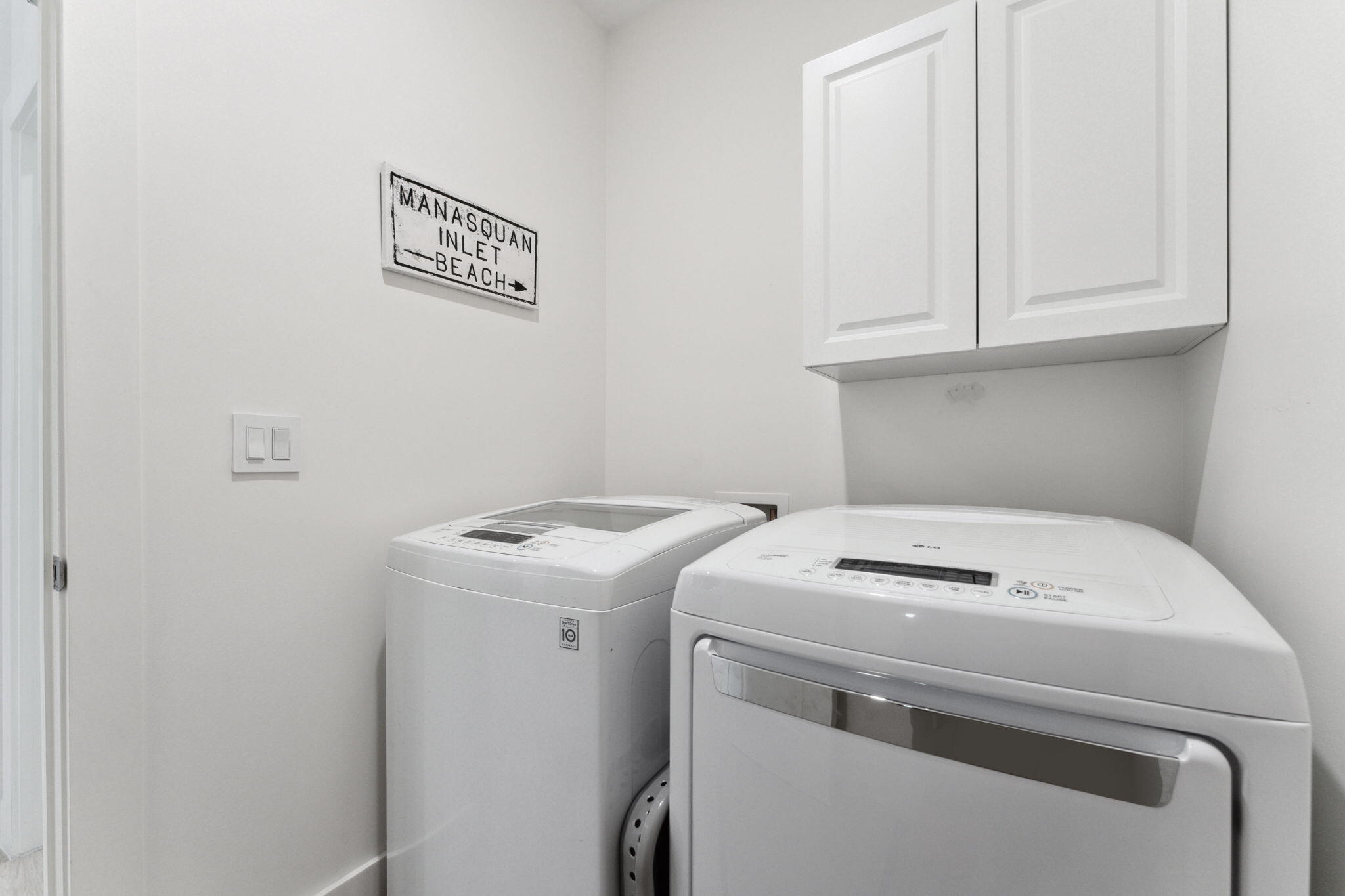 LAKE SHORES LANTANA - Residential