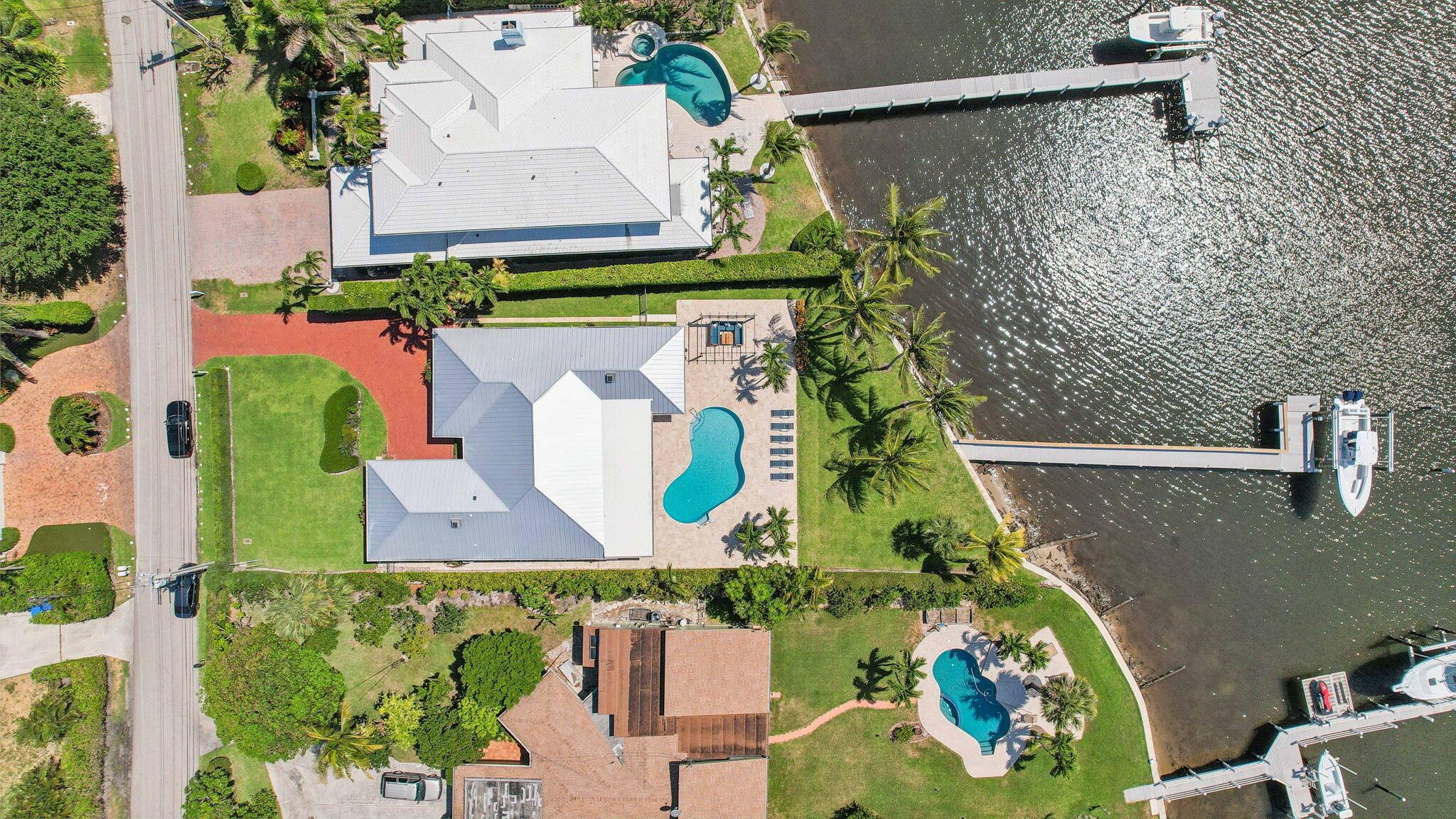 LAKE SHORES LANTANA - Residential