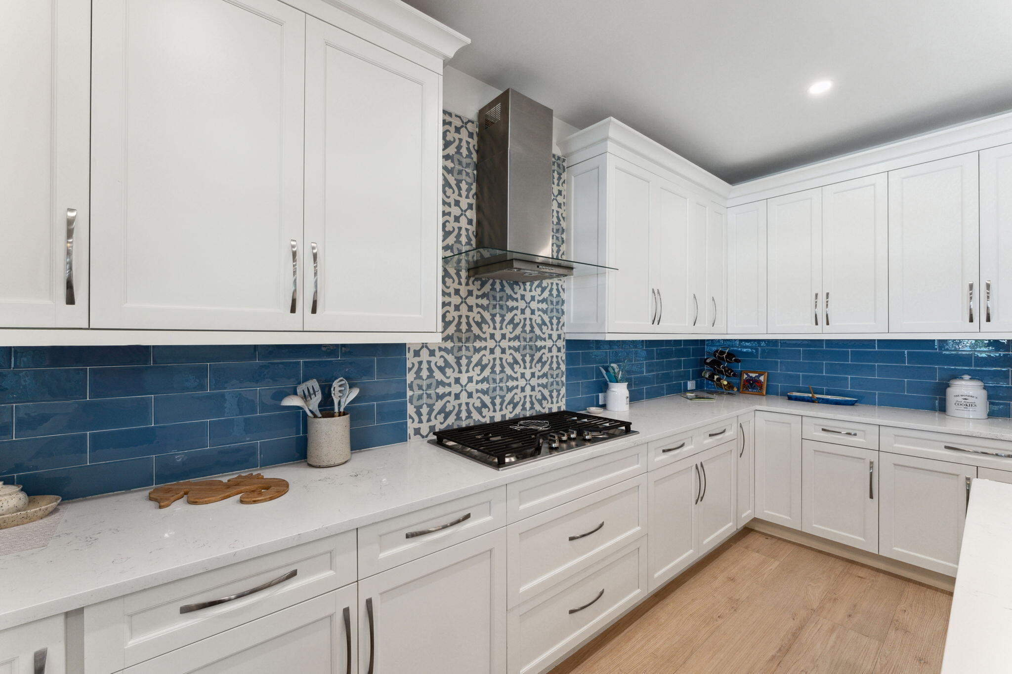 LAKE SHORES LANTANA - Residential