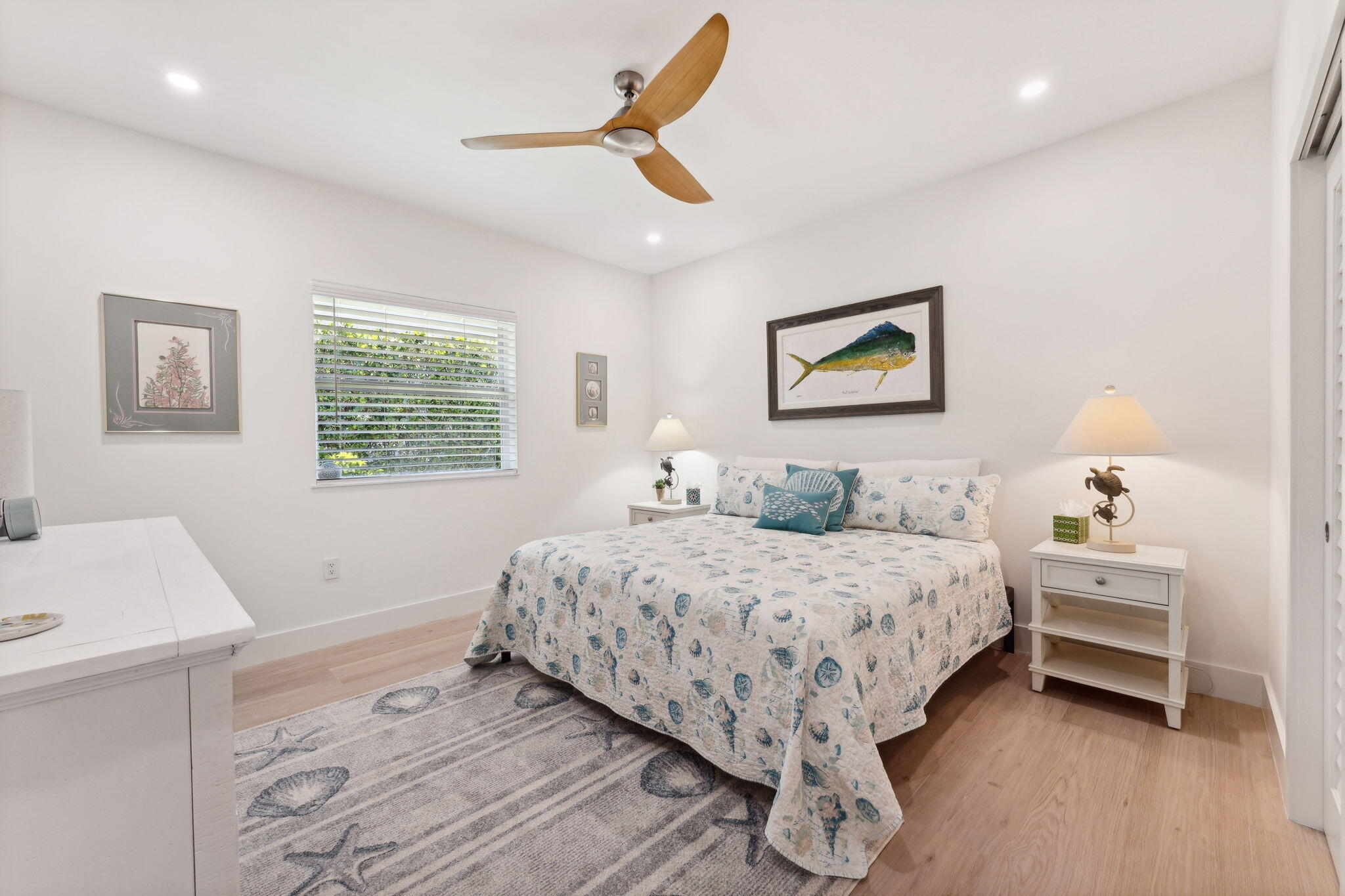 LAKE SHORES LANTANA - Residential