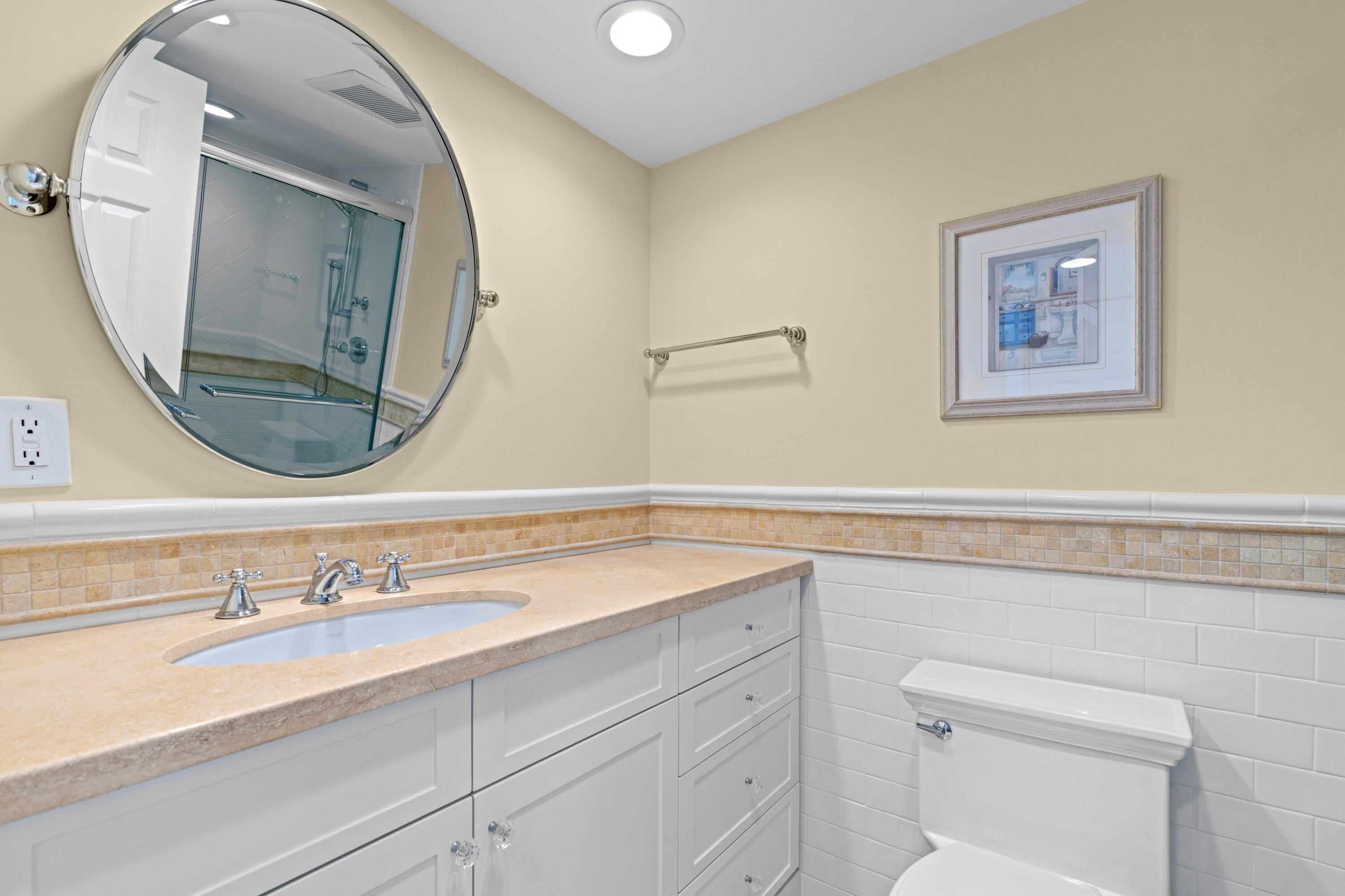 TIARA CONDO - Residential