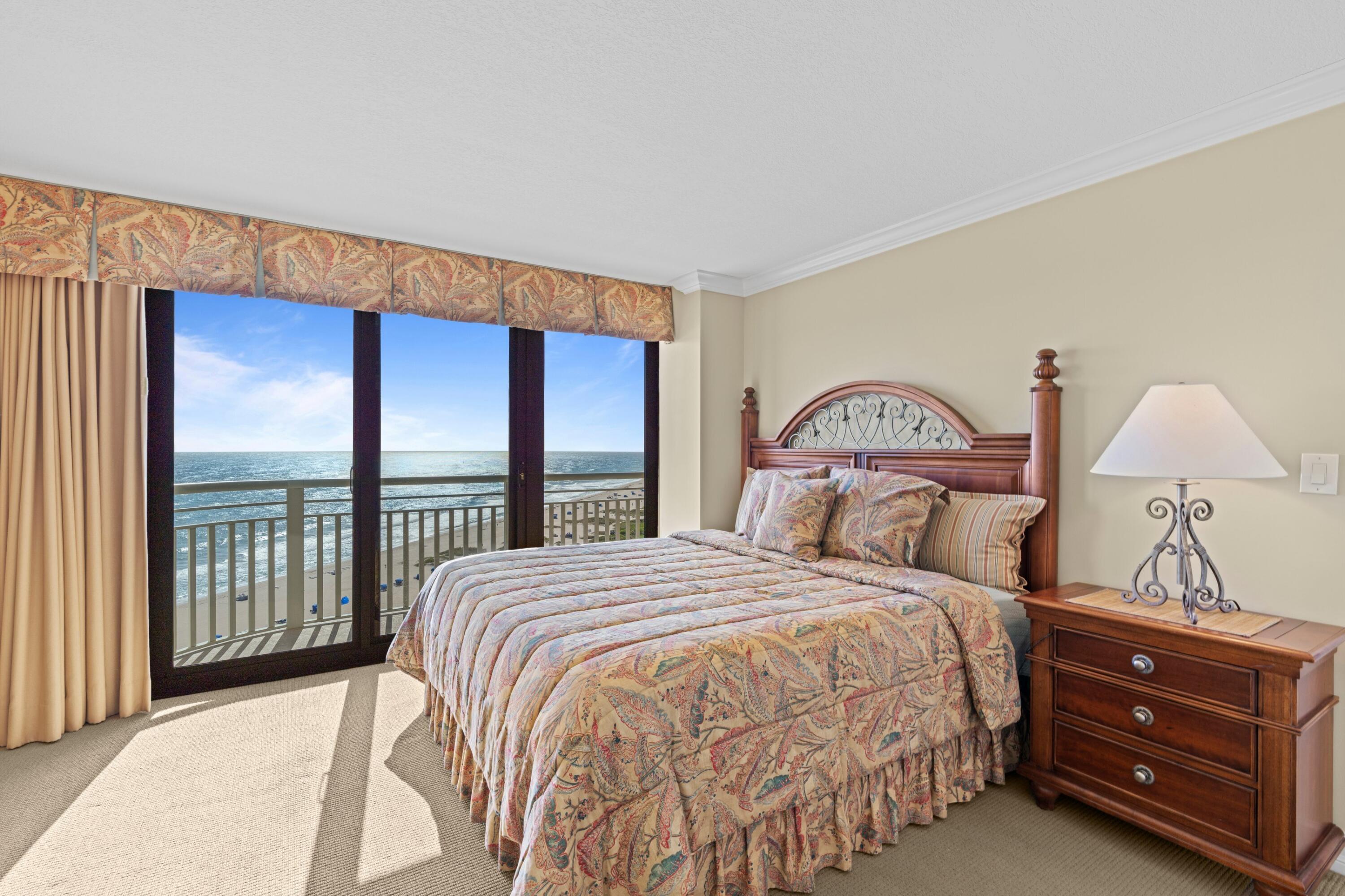 TIARA CONDO - Residential