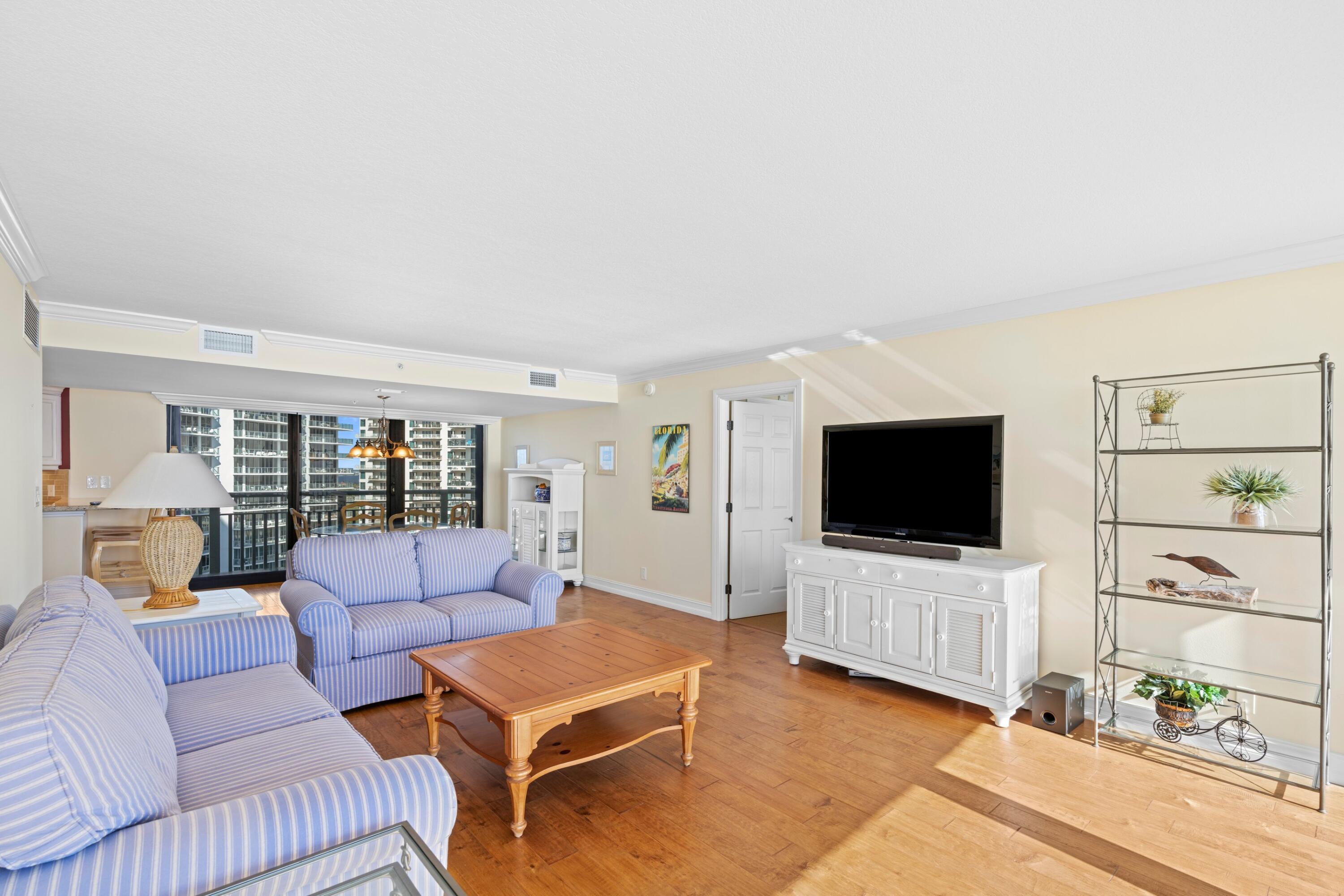 TIARA CONDO - Residential