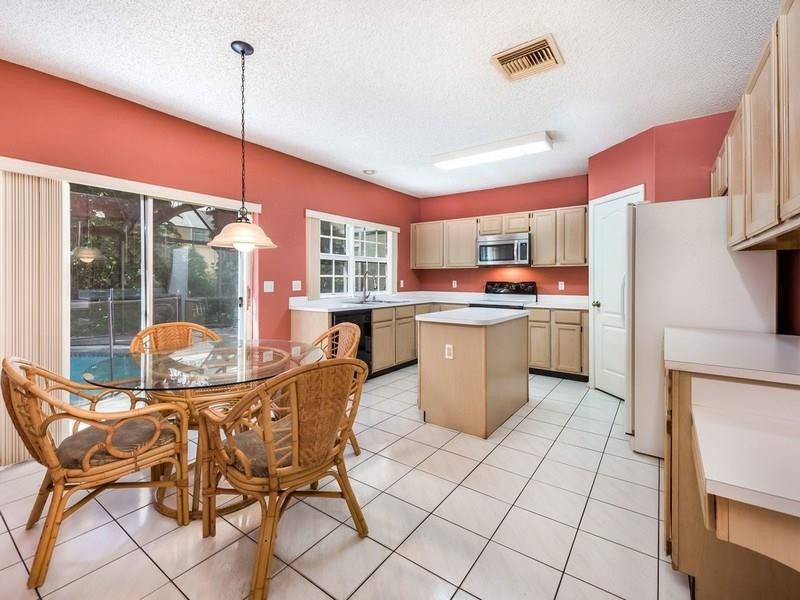 Woodside Estates 127-10 B - Residential