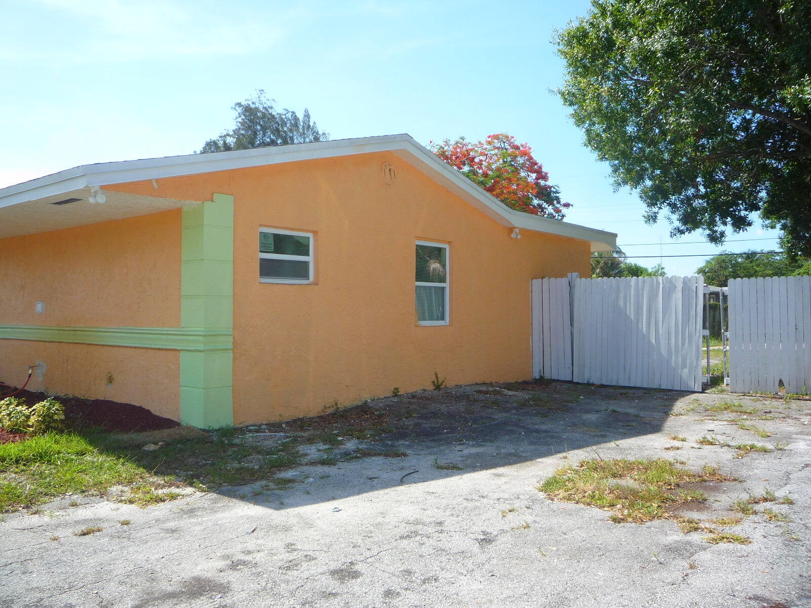2162 NW 28th Street