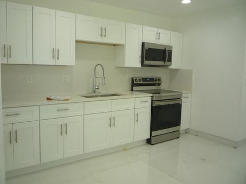 Tiny photo for 2162 NW 28th Street, Oakland Park, FL 33311 (MLS # B26044495)