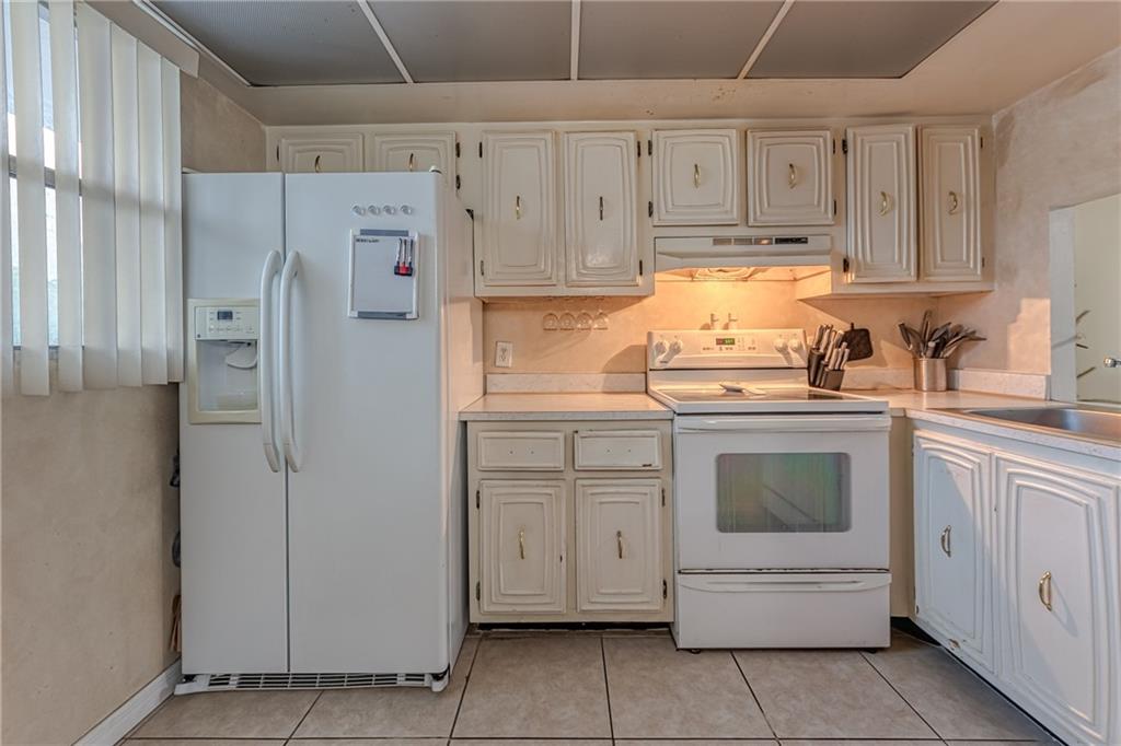 Royal Park Condominium - Residential