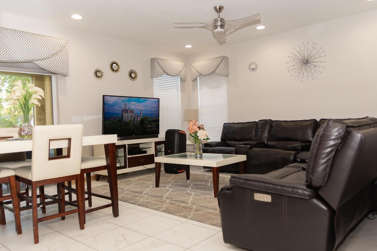 VIZCAYA FALLS PLAT 1 - Residential