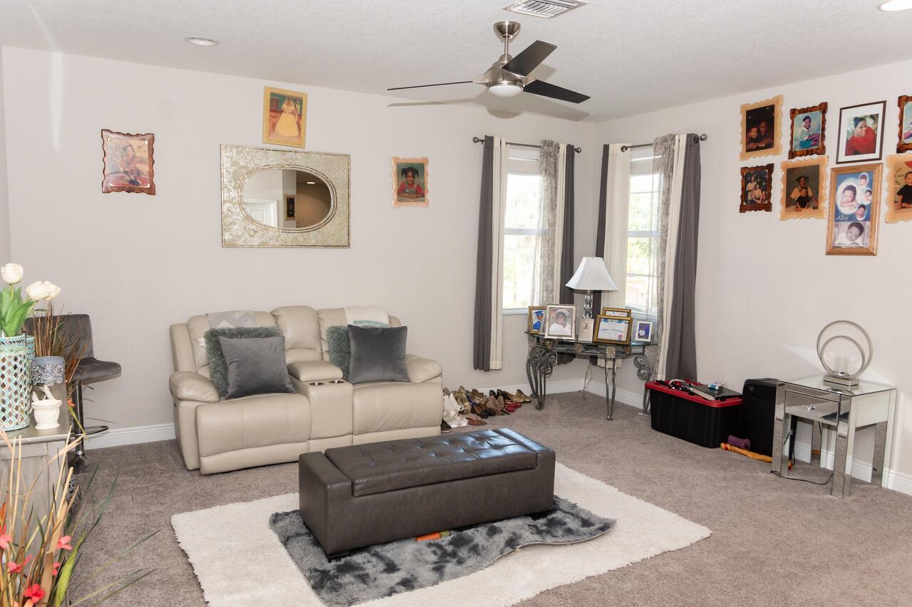 VIZCAYA FALLS PLAT 1 - Residential