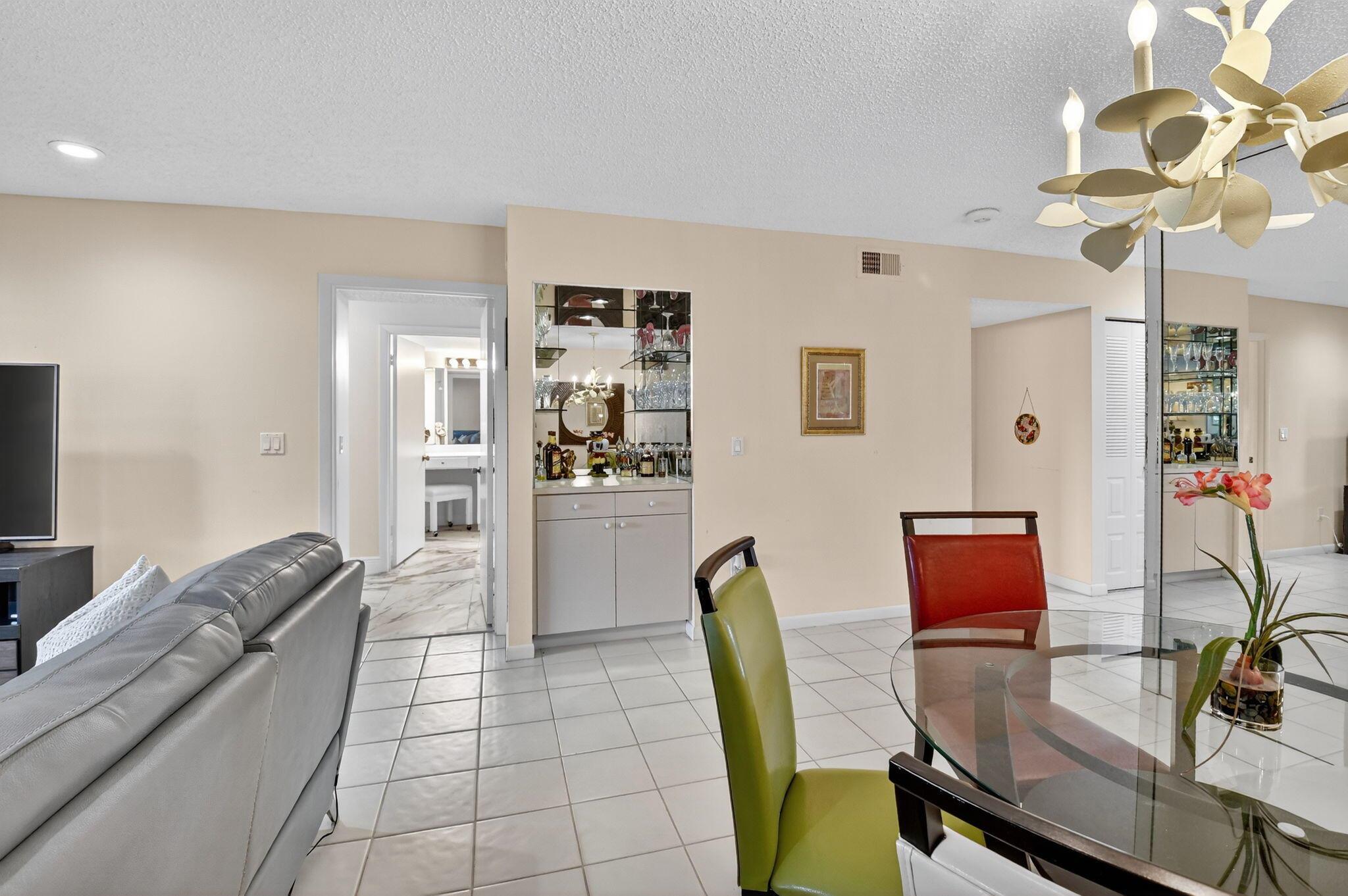 SOUTHPORT AT HUNTERS RUN - Residential Lease