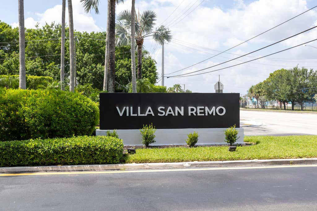 Photo of 9875 Erica Court, Boca Raton, FL 33496 (MLS # B26054881)
